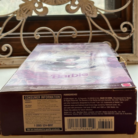 Vintage 1996 Barbie Special Edition Hallmark Holiday Traditions in Damaged Box - Picture 12 of 12